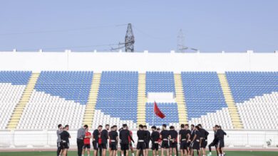 اجتماع هام لفريق الأهلي قبل مرانه الأول في المغرب