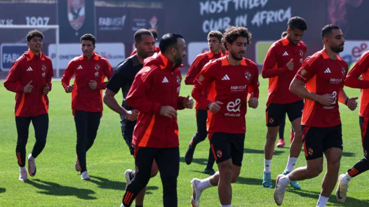 الأهلي ضد بتروجيت