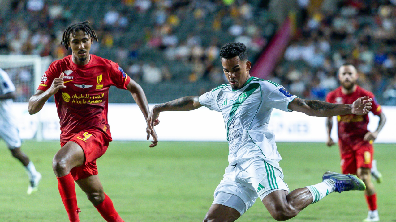 الأهلي ضد الباطن