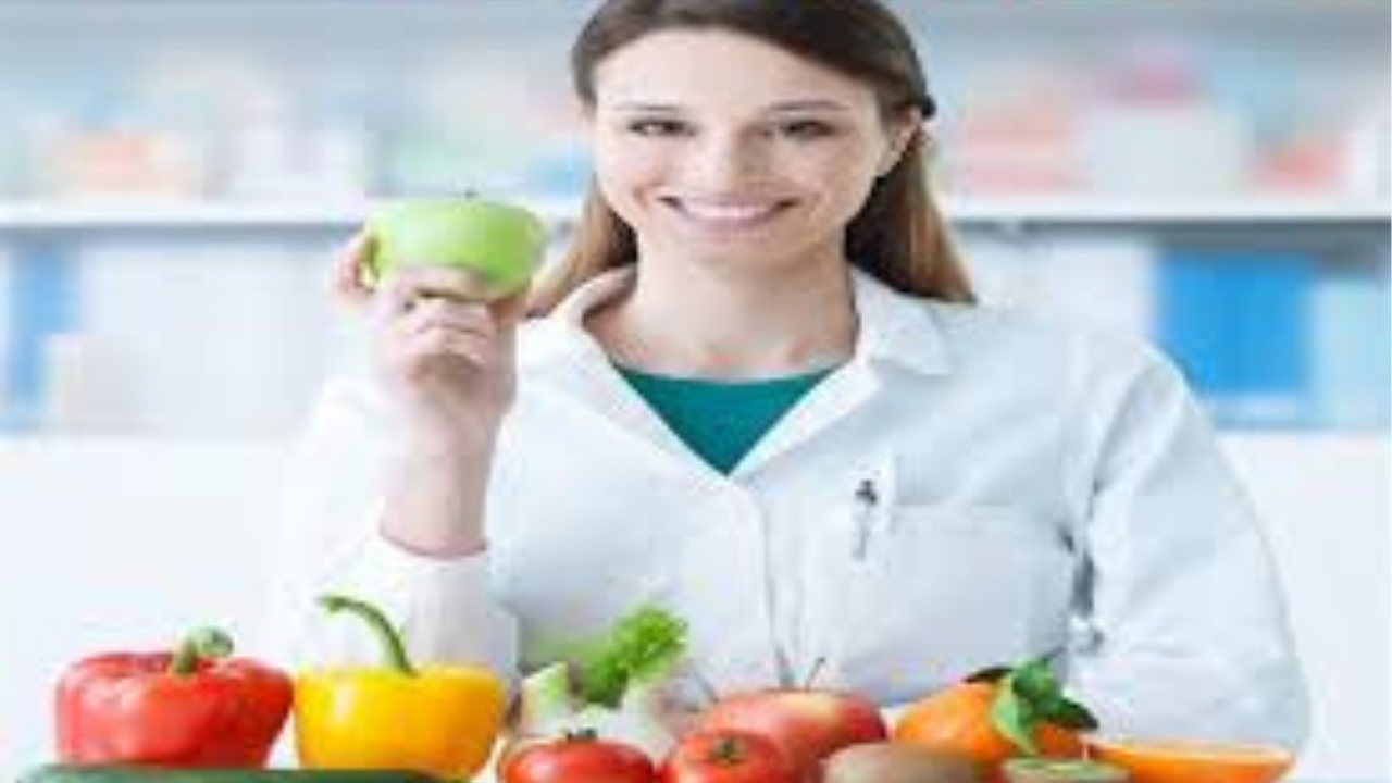 "خبراء التغذية يحذرون" العصائر لا تغني عن الفواكه الكاملة للصحة