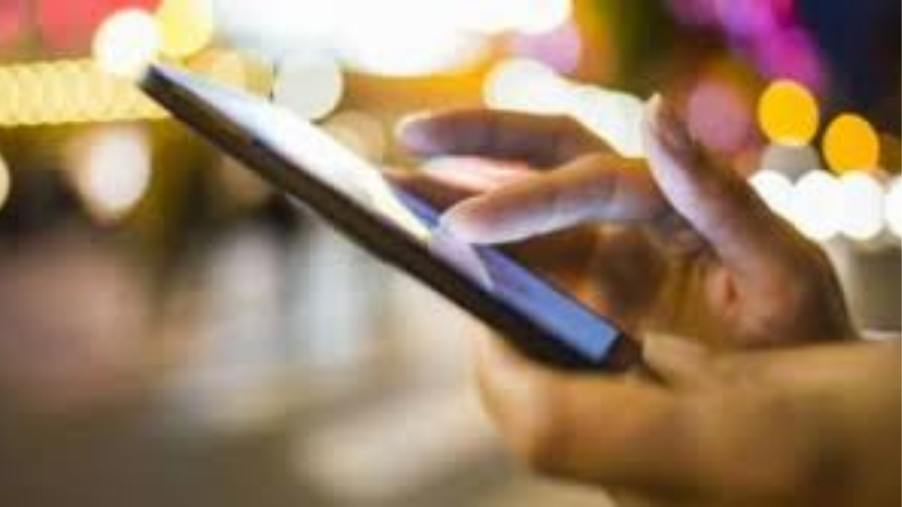 رسائل تحذيرية تجريبية للمواطنين والمقيمين في السعودية ضمن تجربة الدفاع المدني