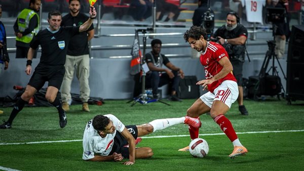 الاهلي والزمالك.. نافورة الأحداث وانتقاد الحكم ومن المتوقع إعادتها